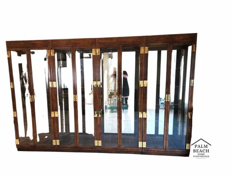 HENREDON Display Cabinets Etageres Vitrines Scene One Campaign - Set of 4 Cover