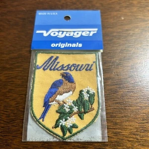 Vtg Voyager Brand MISSOURI State Bird Patch (Eastern Bluebird) 00ML - Picture 1 of 2