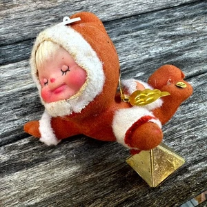 Vintage Orange Felt Flocked Bare Butt Flying Angel Christmas Tree Ornament 3" - Picture 1 of 10