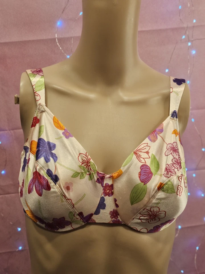 Sutiã Victoria's Secret Vintage Cetim MULTOCOLOR Floral Tamanho 34D - Imagem 1 de 4
