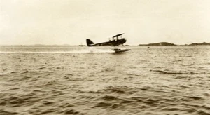 Indonesia Sumatra Aviation Seaplane Old Amateur Photo 1935 - Picture 1 of 3