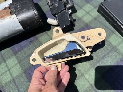 Manija puerta interior pasajero derecho mercedes-benz r129 sl500 Foto 1 de 4