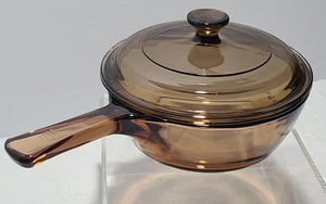 Vintage Corning Ware Vision Amber .5 Liter Sauce Fry Pan with Pyrex Lid handle - Picture 1 of 21
