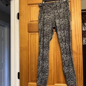 Spandex Pants Snake Skin - Picture 1 of 8