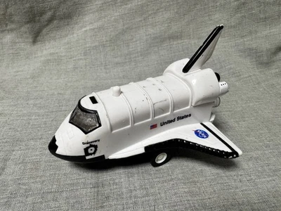 Transbordador espacial Nasa Discovery Pull Back con sonido y luces juguete Realtoy Foto 1 de 4