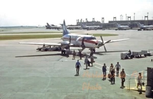 Texas International Convair CV-600 N94208 DFW novembre 1978 stampa a colori 8""x12 - Foto 1 di 1