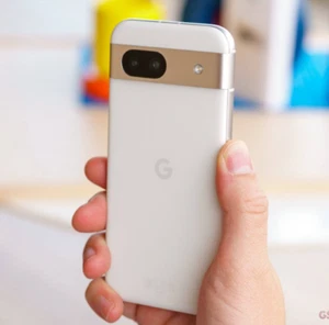 Original Unlocked Google Pixel 8A 5G 6.1" Android 4 Colours Smartphone - Picture 1 of 15