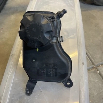 ☑️ 2007 - 2010 BMW E90 E92 E93 335I N54 COOLANT RESERVOIR EXPANSION TANK OEM - Image 1 of 4
