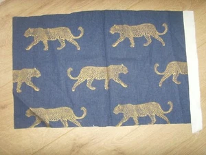 NEW REMNANT NAVY BLUE & GOLD CHEETAH LEOPARD PRINT COTTON 46cms x 30cms - Picture 1 of 1