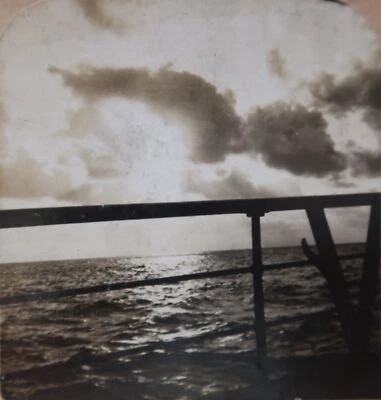 1902 STEAMER FONTABELLE MARTINIQUE ЛУННЫЙ СВЕТ НА ОКЕАНЕ СТЕРЕОИЗОБРАЖЕНИЕ 33-69 - Изображение 1 из 4