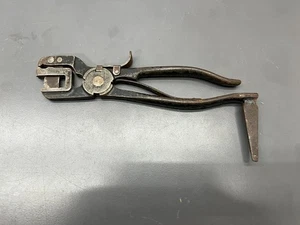 (B) VINTAGE ANTIKE 8" VERRIEGELBARE GÜRTELZANGE SCHLITZLOCHER LEDERARBEITER - Bild 1 von 5
