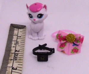 Zuru Mini Brands Fashion Series 3 Pet Cat Pink Ribbon Black Band NEW! - Picture 1 of 4