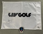 LIV GOLF- CAMERON SMITH AUTOGRAPH OFFICIAL LOGO PIN FLAG BECKETT AD71803