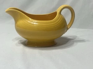 Vintage Fiestaware Homer Laughlin Yellow Gravy Sauce Boat Made in USA HLC - Picture 1 of 8