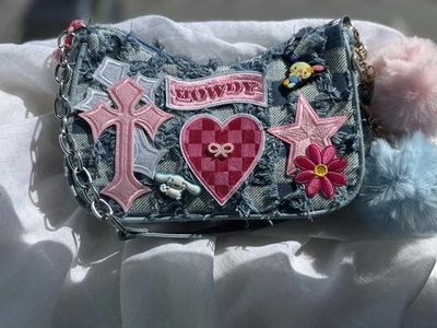 Cartera con dije de chatarra personalizada, ajuste perfecto, peso ligero, duradero Foto 1 de 3