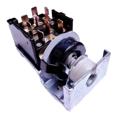 Interruptor de faros DS741 para Dodge Dakota 97-98 RAM 1500 98; Jeep Cherokee 94-96 Foto 1 de 4