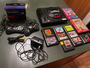 Lote de paquete de consola de juegos Sega Genesis modelo 1 con 11 juegos, 2 controladores PROBADOS - Imagen 1 de 9