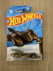 HOT WHEELS BATMAN DC "ERROR" Gold Batmobile "HE BRAVE AN THE BOLD" 4/5 #137 - Picture 1 of 4
