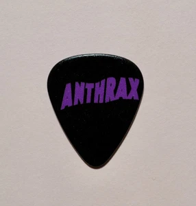 SUPER SELTEN: Anthrax Black Sabbath Final Show Tribute Gitarren-Plektrum - Bild 1 von 2