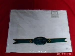 "New" " Sealed" HedayaLinens Style #9376 8-Piece Placemat Set 4 Mats & 4 Napkins - Picture 1 of 2
