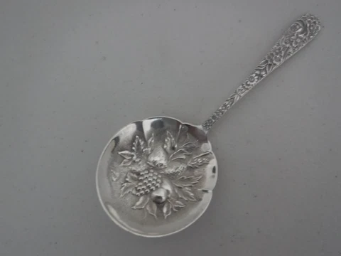 S. Kirk & Son Sterling Silver Repousse Serving Berry Jam Jelly Nut Spoon 5 1/8" Cover
