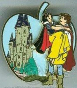 Disney Pin 38318 Snow White with Prince Carrying Her Castle Apple Pin-On-Pin - Picture 1 of 5