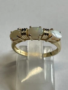 Eccezionale anello in oro giallo 9 carati OPAL 3 pietre - Foto 1 di 9
