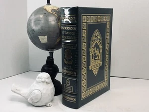 OUTLANDER, SEALED and SIGNED Edition by Diana Gabaldon - Picture 1 of 6