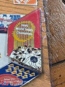 Braves 1995 World Series Pin (2006  Home Depot Series) - Picture 1 of 2