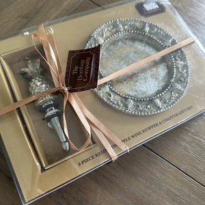  The Bombay Company 2pc Gold Resin Pineapple Wine Coaster Stopper Gift Set - Picture 1 of 6