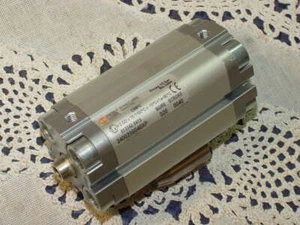 Metal Work 2400200040XP Pneumatic Compact Cylinder, Bore 020 Stroke 0040 NEW! - Picture 1 of 4
