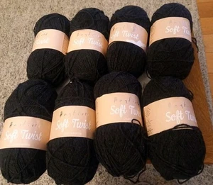 8 x 100g Hayfield Soft Twist DK . 10% Merino Wool. Charcoal. Lot SB19423. - Picture 1 of 3