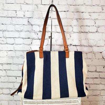 Bolso de hombro Sole Society grande de lona a rayas azul marino blanco náutico  Foto 1 de 4