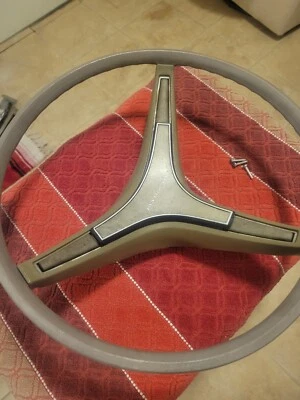 1971 1972 1973 71 72 73 PLYMOUTH FURY III SATELLITE DODGE CHARGER STEERING WHEEL Foto 1 de 4