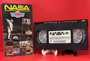 NASA Die ersten 25 Jahre VHS Band Videorecorder USA Weltraummond - Bild 1 von 1