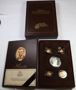 2009 US Mint Lincoln Bicentennial Coin &Chronicles Set with Silver Dollar 49029W - Picture 1 of 5