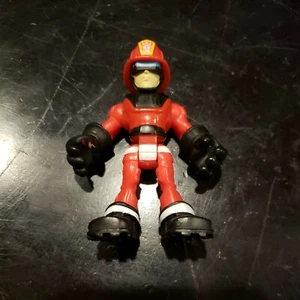 PLAYSKOOL HEROES TRANSFORMERS RESCUE BOTS Heatwave Cody Burns Fireman hasbro - Picture 1 of 7