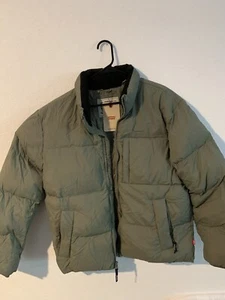 Levis Puffer Jacket Mens Medium Lightweight Long Sleeve Olive MSRP $148 - Picture 1 of 4