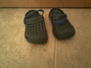 Joybees Kids' Dylan Slip-On Water Shoes Clogs  Size 12/13 - Picture 1 of 4