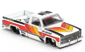 CHEVROLET Silverado - KAIDO Works V1 - bianco con decorazione - Mini GT 1:64 - Foto 1 di 6