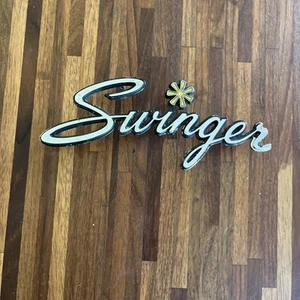 Vintage Dodge Dart Swinger Emblem 1970 Thru 1972 4 Pins - Picture 1 of 13