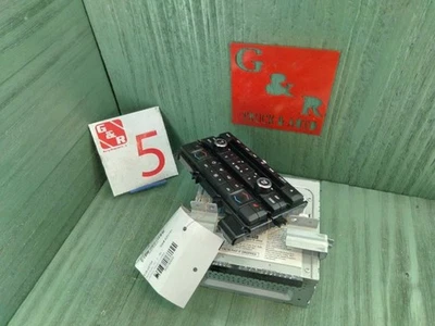 Ford Flex 2009 receptor de radio reproductor de CD con panel de control de temperatura 18A802 Foto 1 de 4