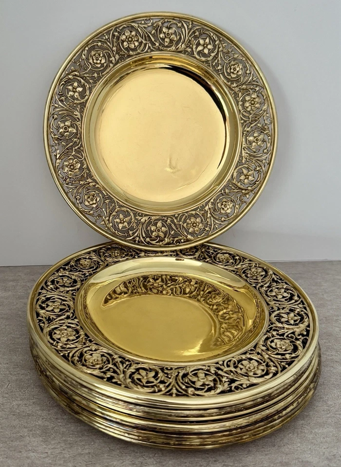 CONJUNTO 12 PRATOS DE SOBREMESA PERFURADOS FLORAIS INGLESES HUNT ROSKELL ESTERLINA DOURADA 9" 1879 - Imagem 1 de 4