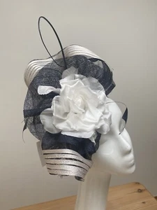 NEW Ladies Navy/White Disc Fascinator Wedding, Ascot, Goodwood Races, Occasion - Picture 1 of 3