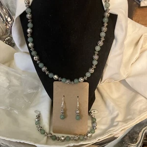 Vintage Silver Rose And Green Glass Bead 20” Necklace, Bracelet, Earring Set - Picture 1 of 7
