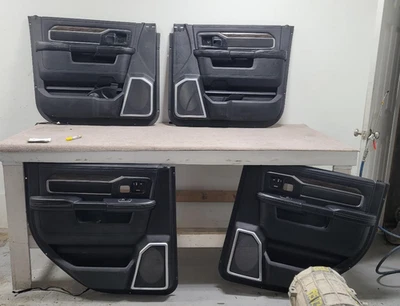 2019-2025 Ram 2500/3500/4500/5500 Laramie Crew 4set Black/Wood Grain Door Panels - Изображение 1 из 4