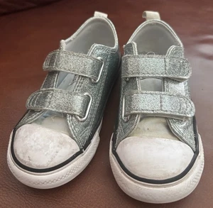 Converse All Star Silber Glitzer Freizeit Leicht Schuhe Kleinkind Größe US 8 EUR 24 - Bild 1 von 10