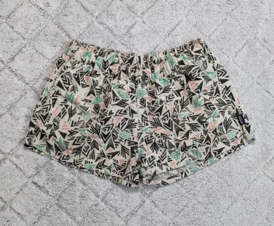 Patagonia Shorts Womens M Green Black Aztec Barely Baggies Tribal Print 2.5" - Изображение 1 из 4