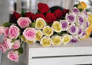 Crochet Roses Bouquet . Handmade qift for mom, grandma, Valentines, home decor - Picture 1 of 42