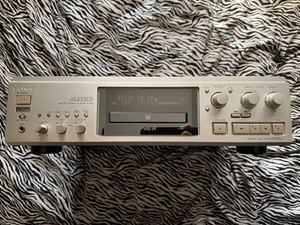 SONY MDS-JA333ES Silver MiniDisc MD MDLP Deck Recorder Player AC100V Used - Picture 1 of 9